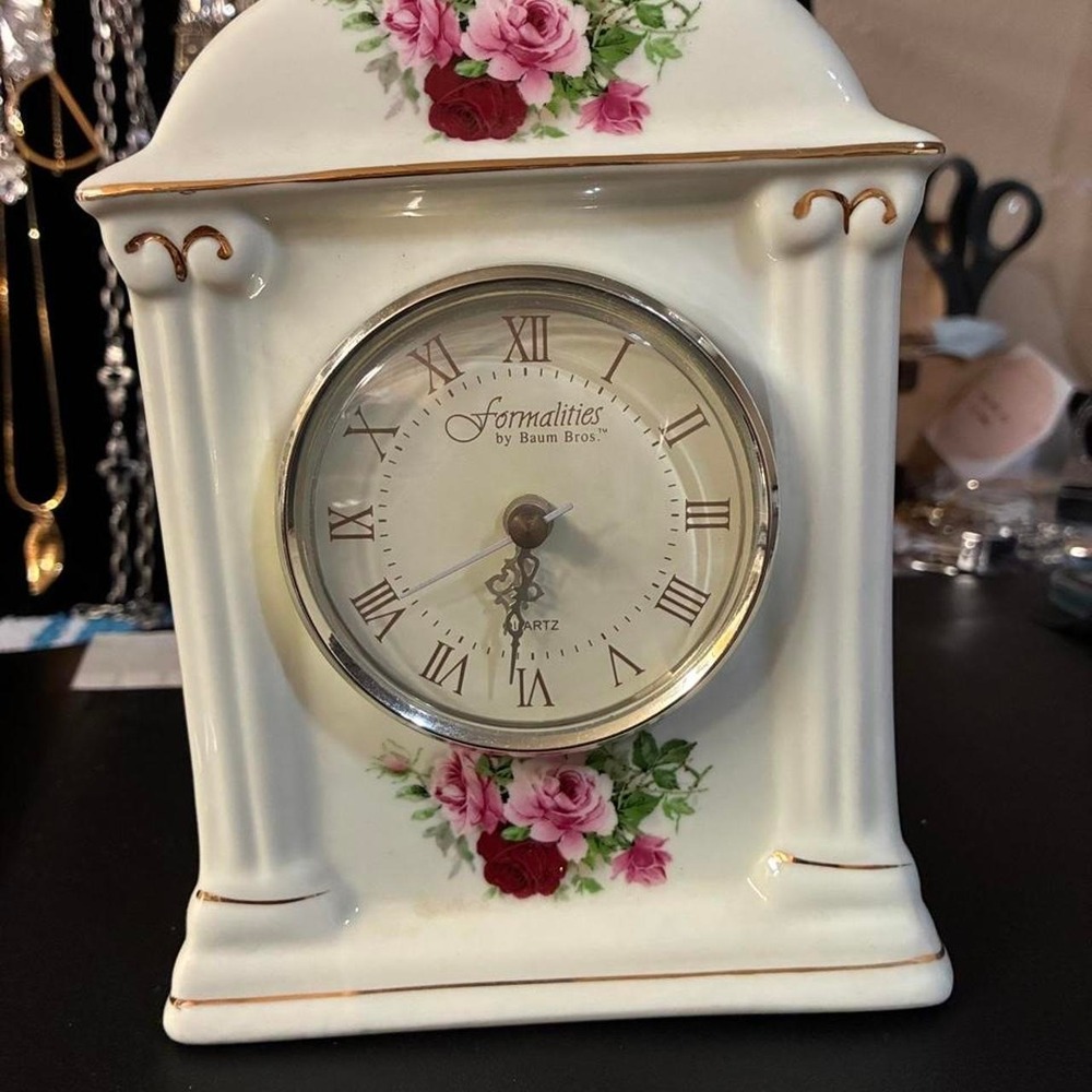 Vintage Formalities by Baum Bros Ceramic Floral lock White Pink Red Rose